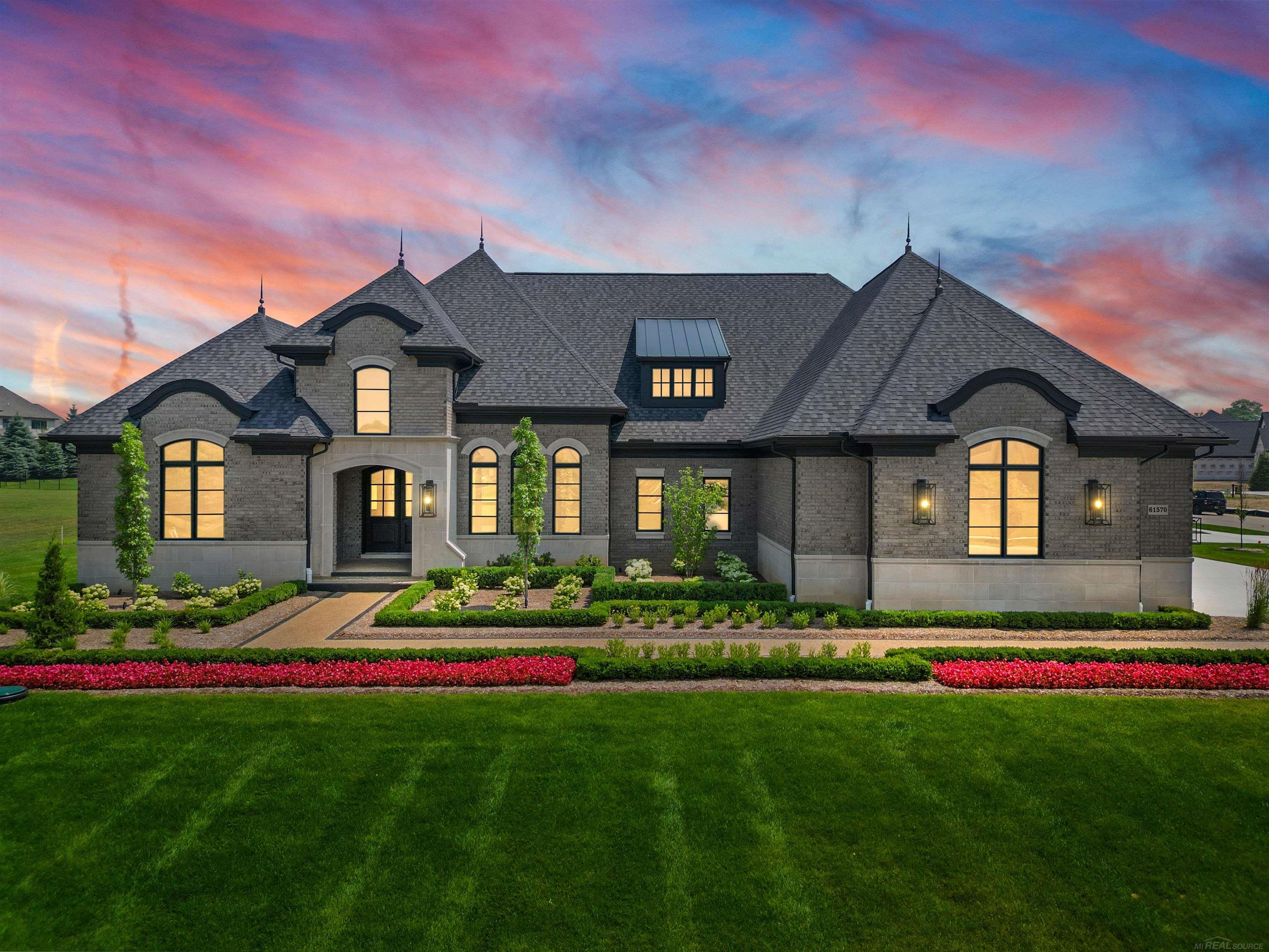 61570 Cotswold Drive