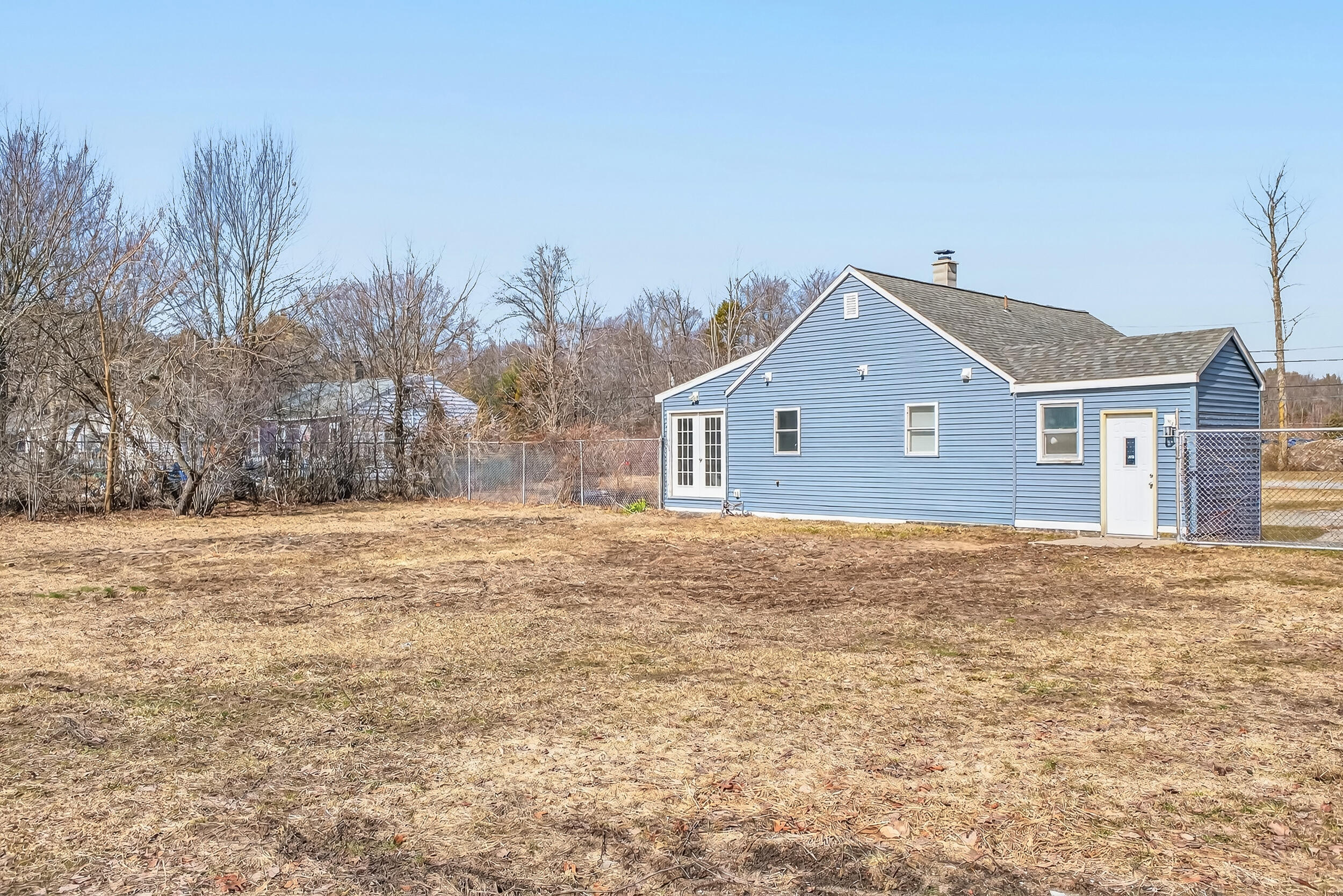 683 E Sternberg Road