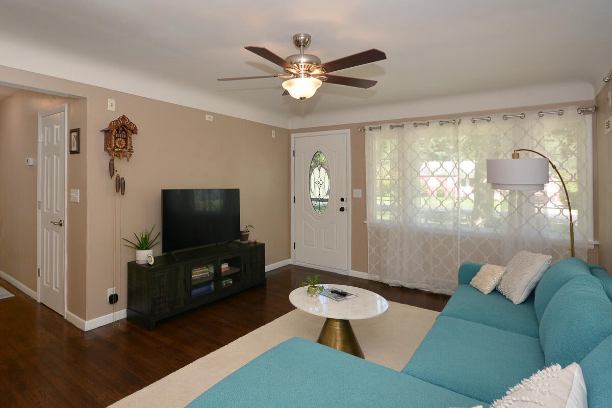 3503 Iroquois Trail