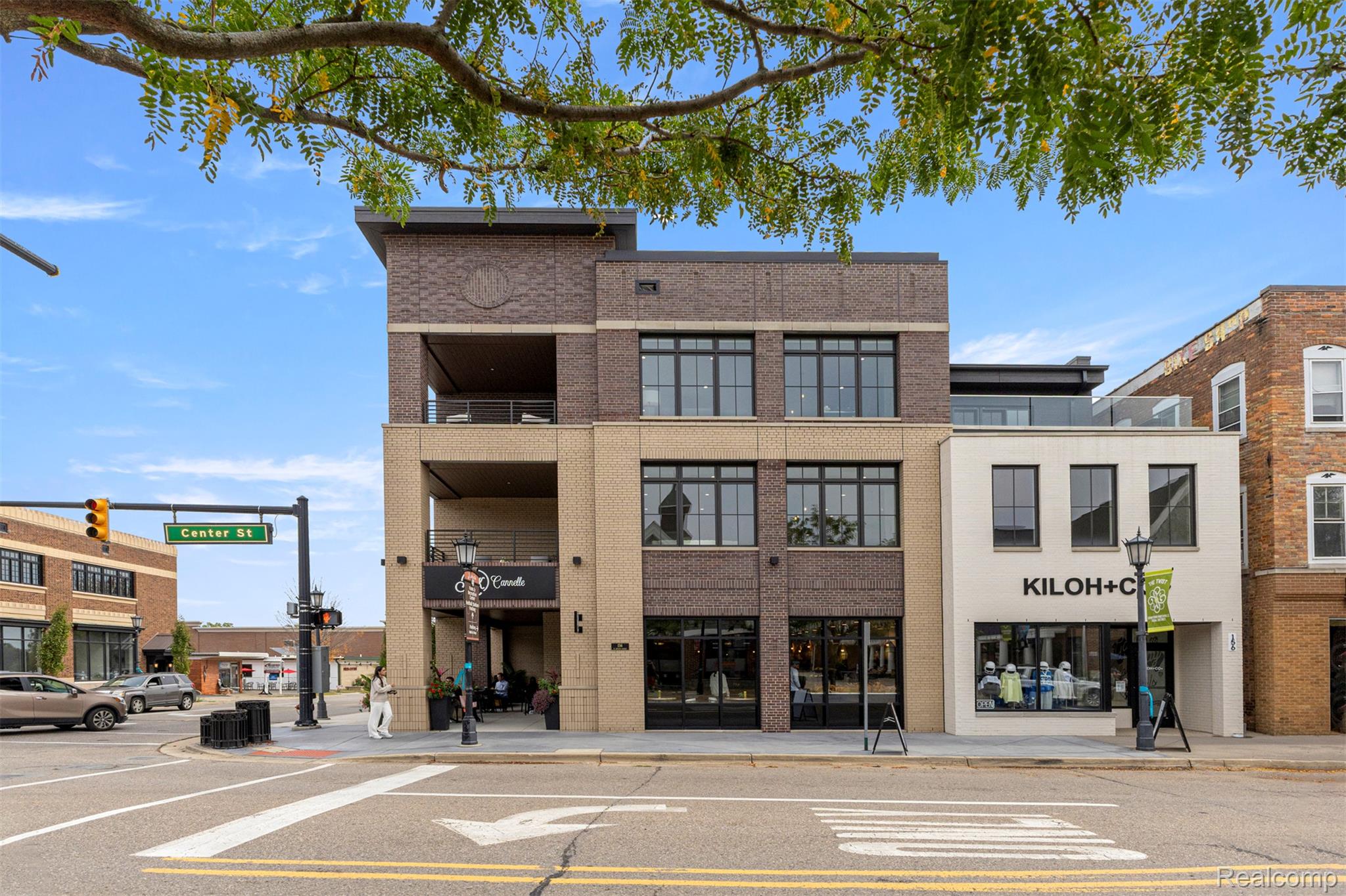 156 N Center Unit 302