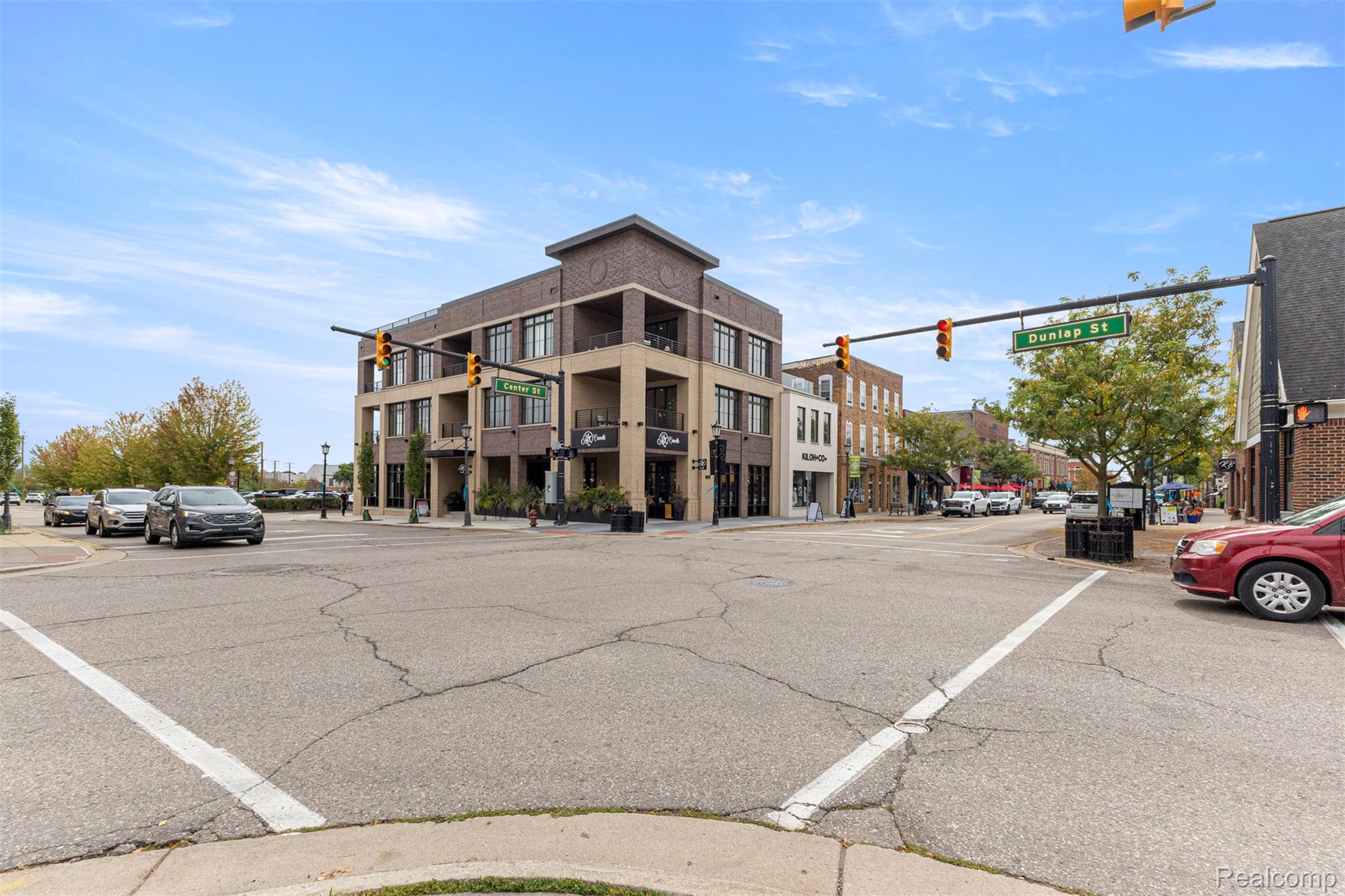 156 N Center Unit 302