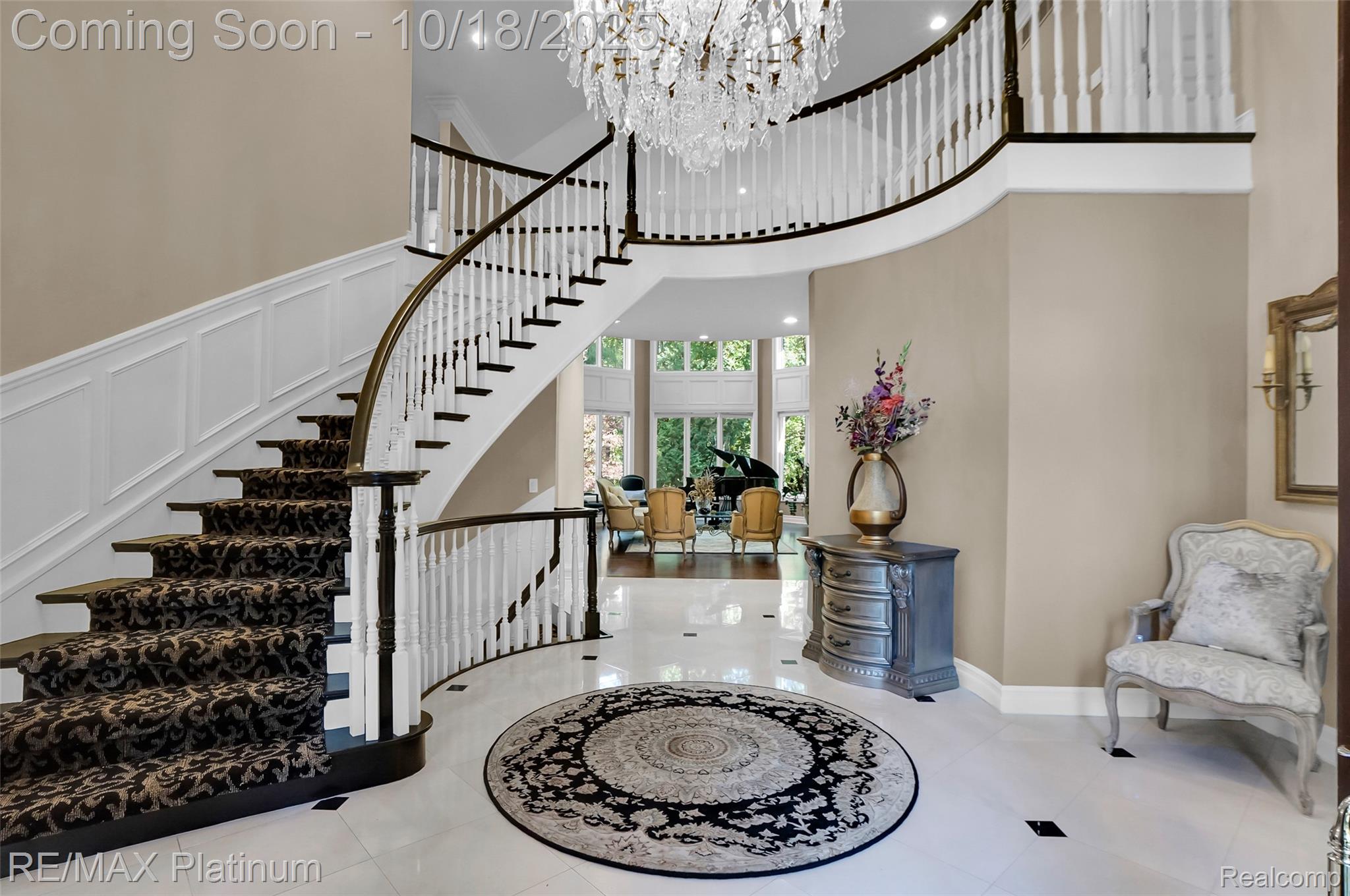 5479 River Ridge Drive