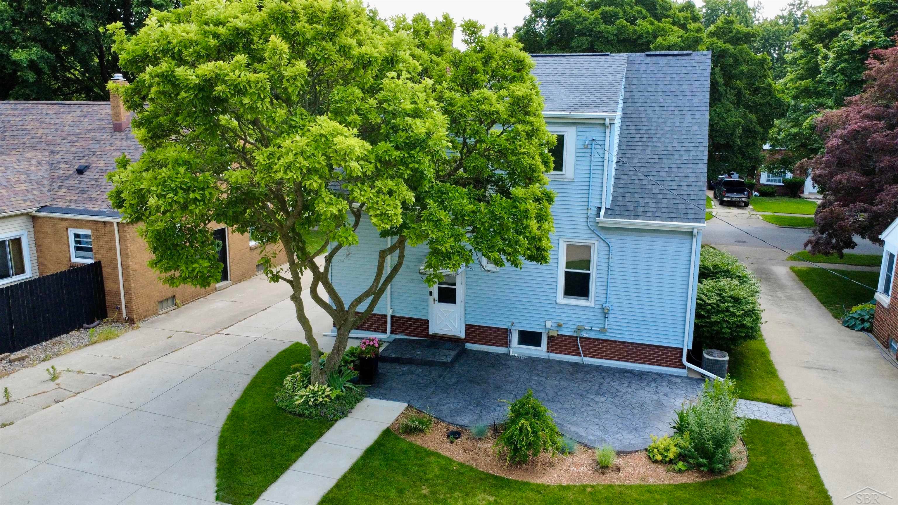 2217 N Woodbridge Road