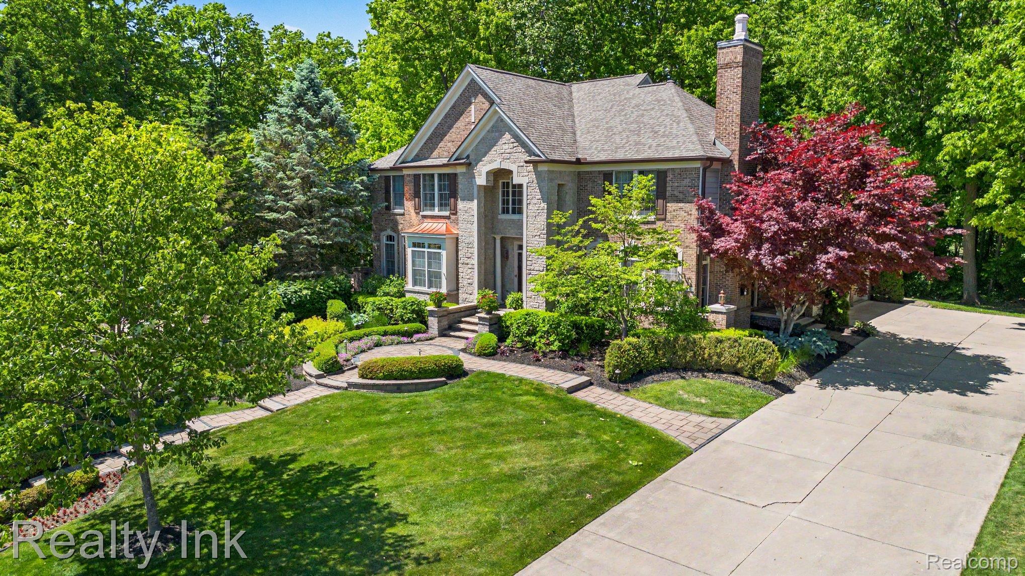 8273 Trafford Court