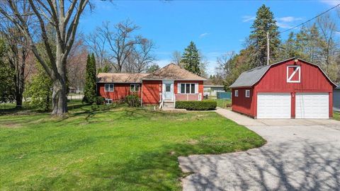 950 W Giles Road Laketon Township MI 49445