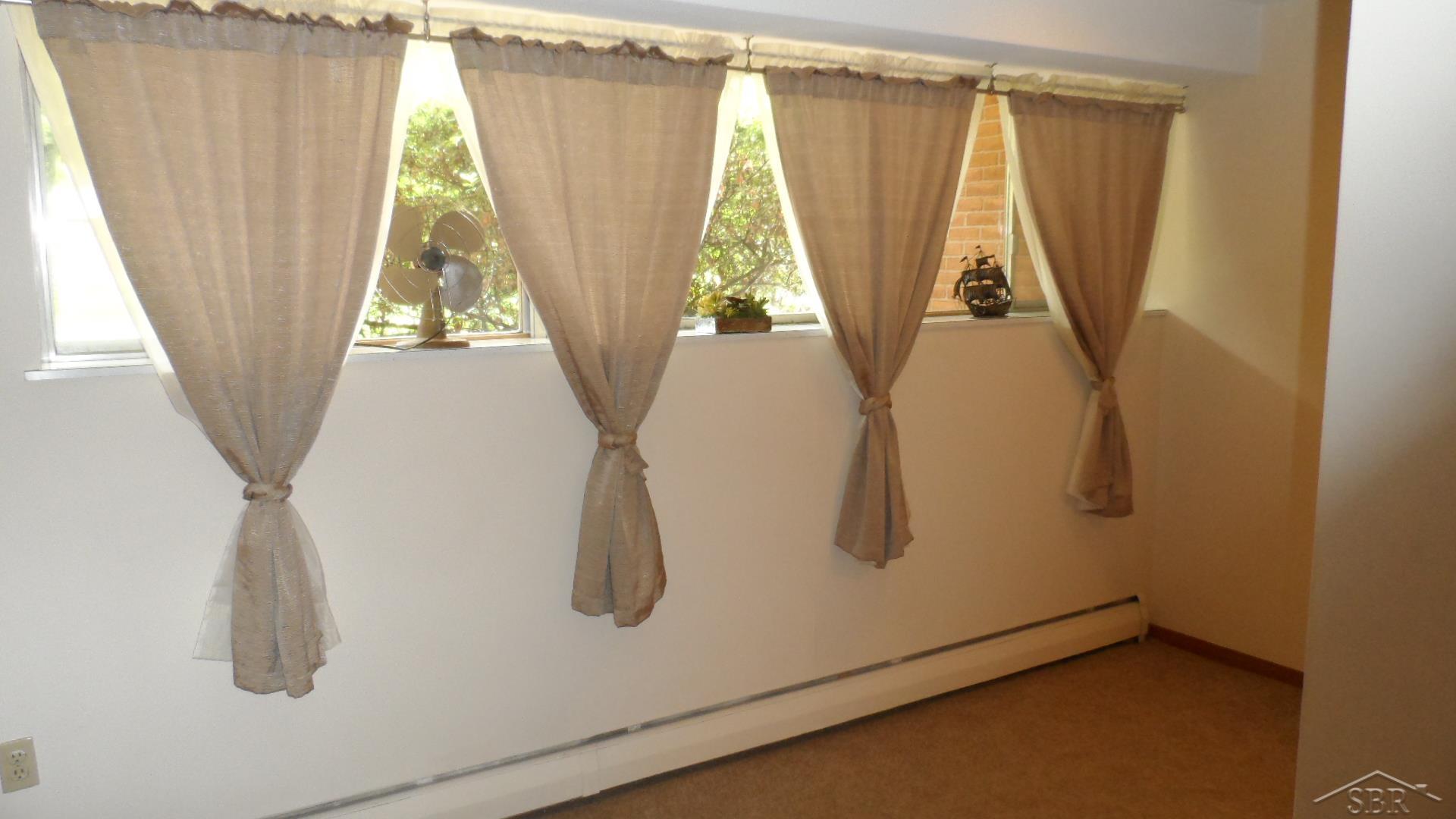 2101 Bayliss #15 Street