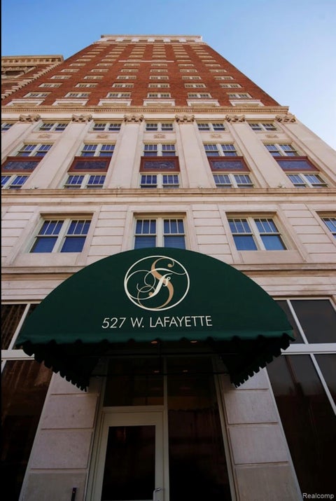 Photo for 525 W Lafayette Boulevard 11B
