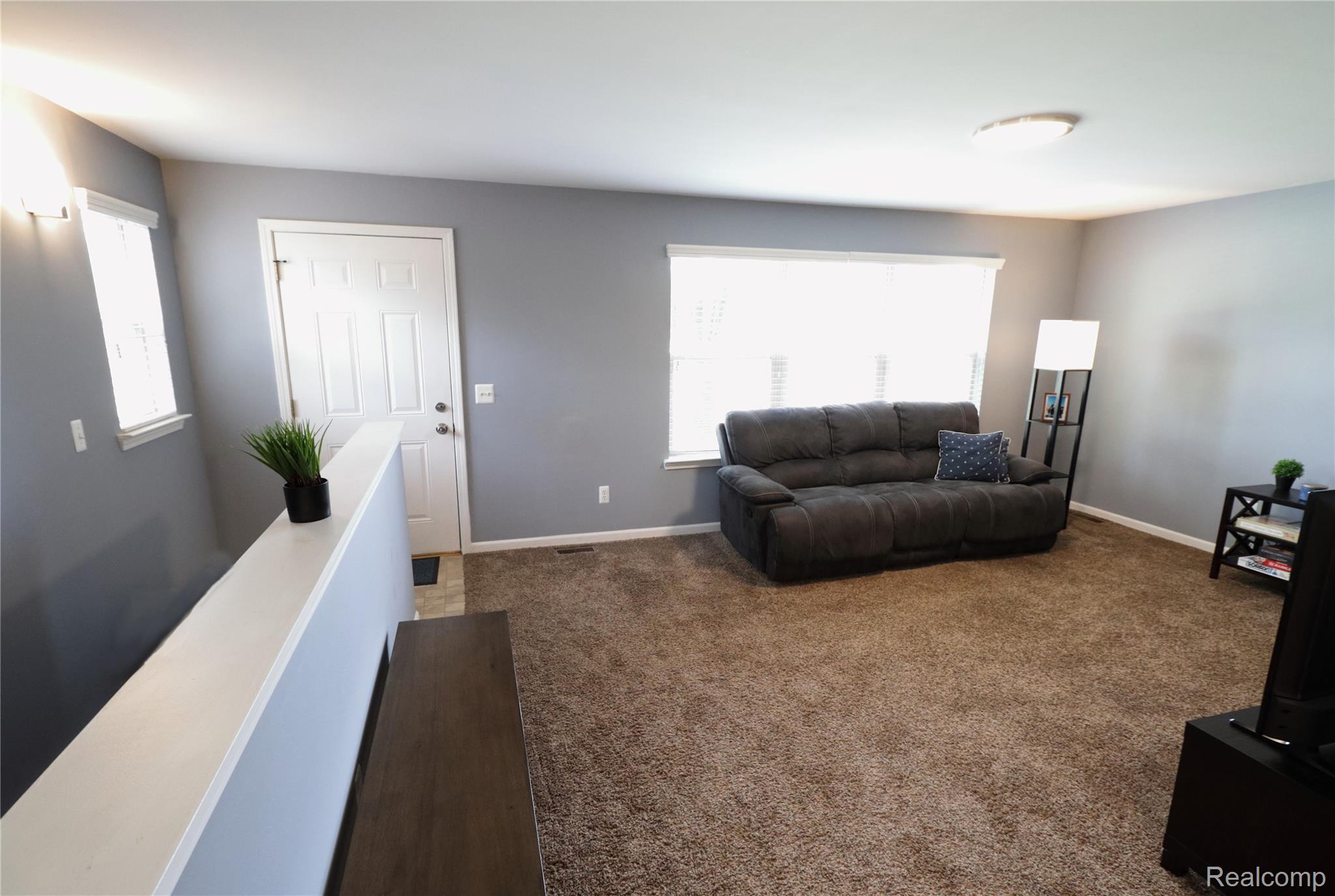 17069 E 14 Mile Road 8
