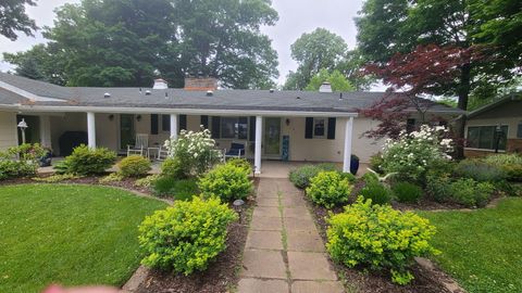 7030 N Maple Drive Coloma Charter Township MI 49038