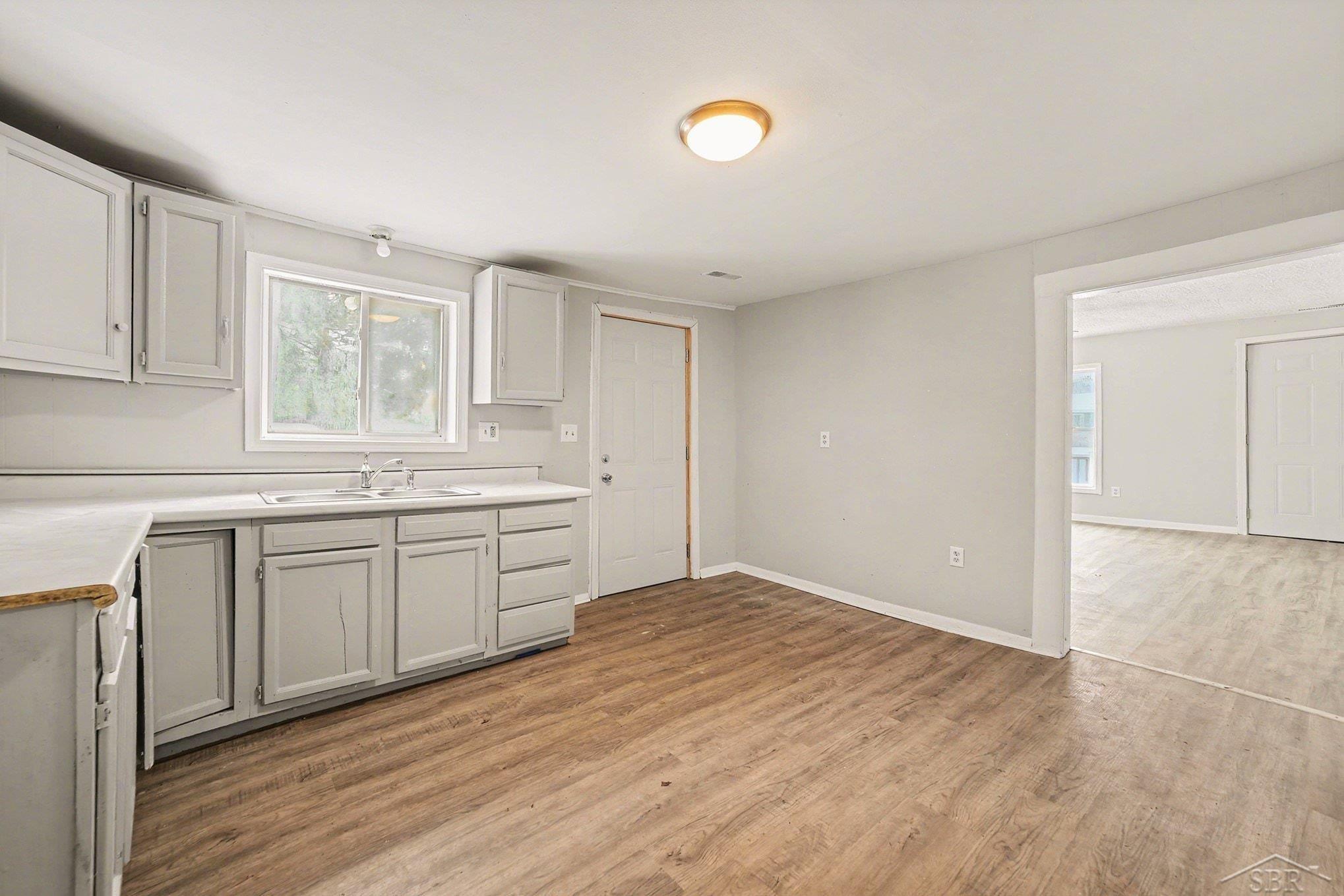 2481 California Avenue