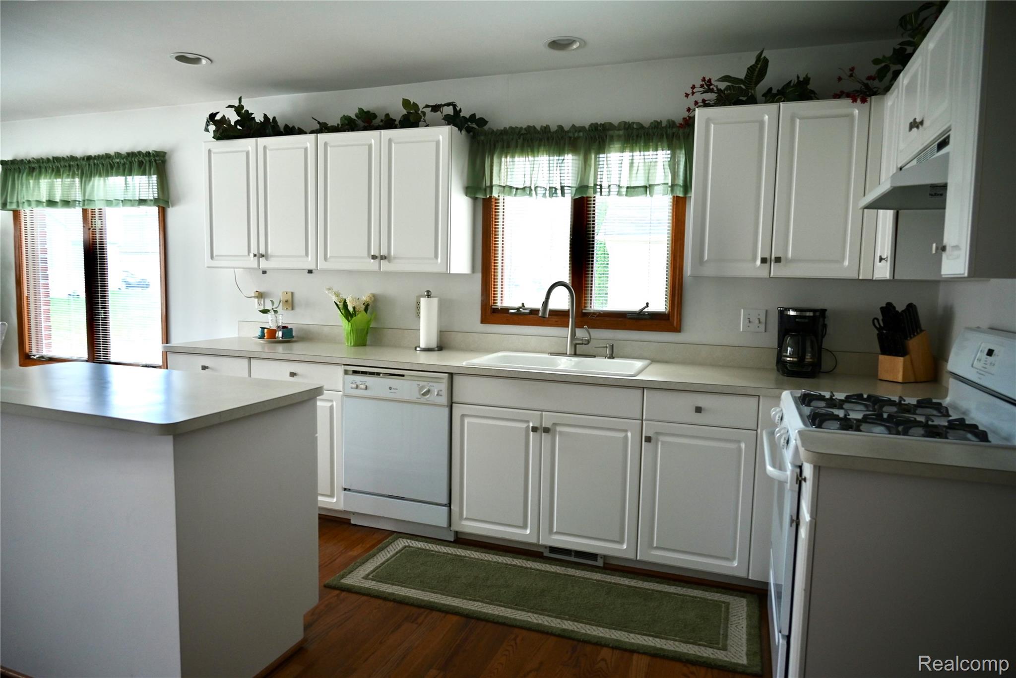 13433 Mulberry Trail