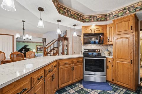 Tiny photo for 2913 Grange Road, Oronoko Charter Township, MI 49103 (MLS # 69026013524)