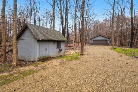 Tiny photo for 2913 Grange Road, Oronoko Charter Township, MI 49103 (MLS # 69026013524)