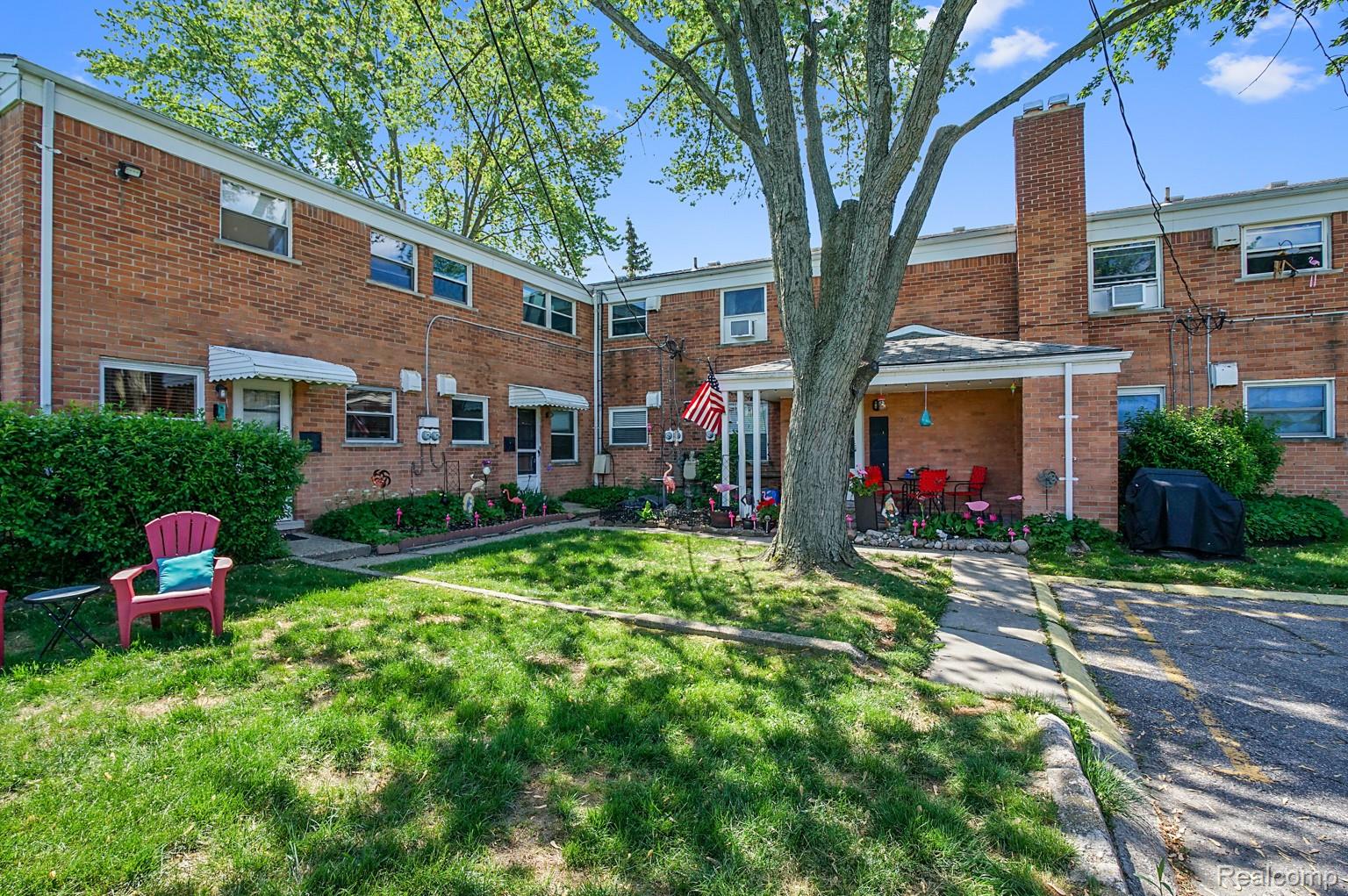 2906 W 13 Mile Road 3