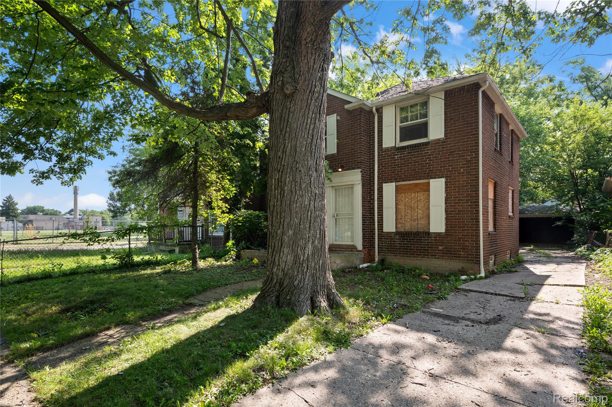 10438 Wayburn Street