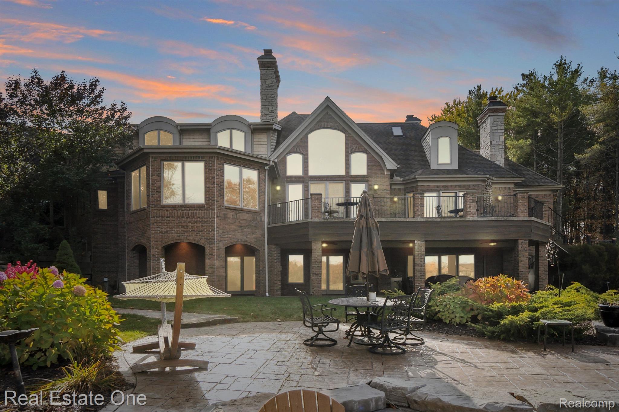 4058 LAKE RIDGE Court