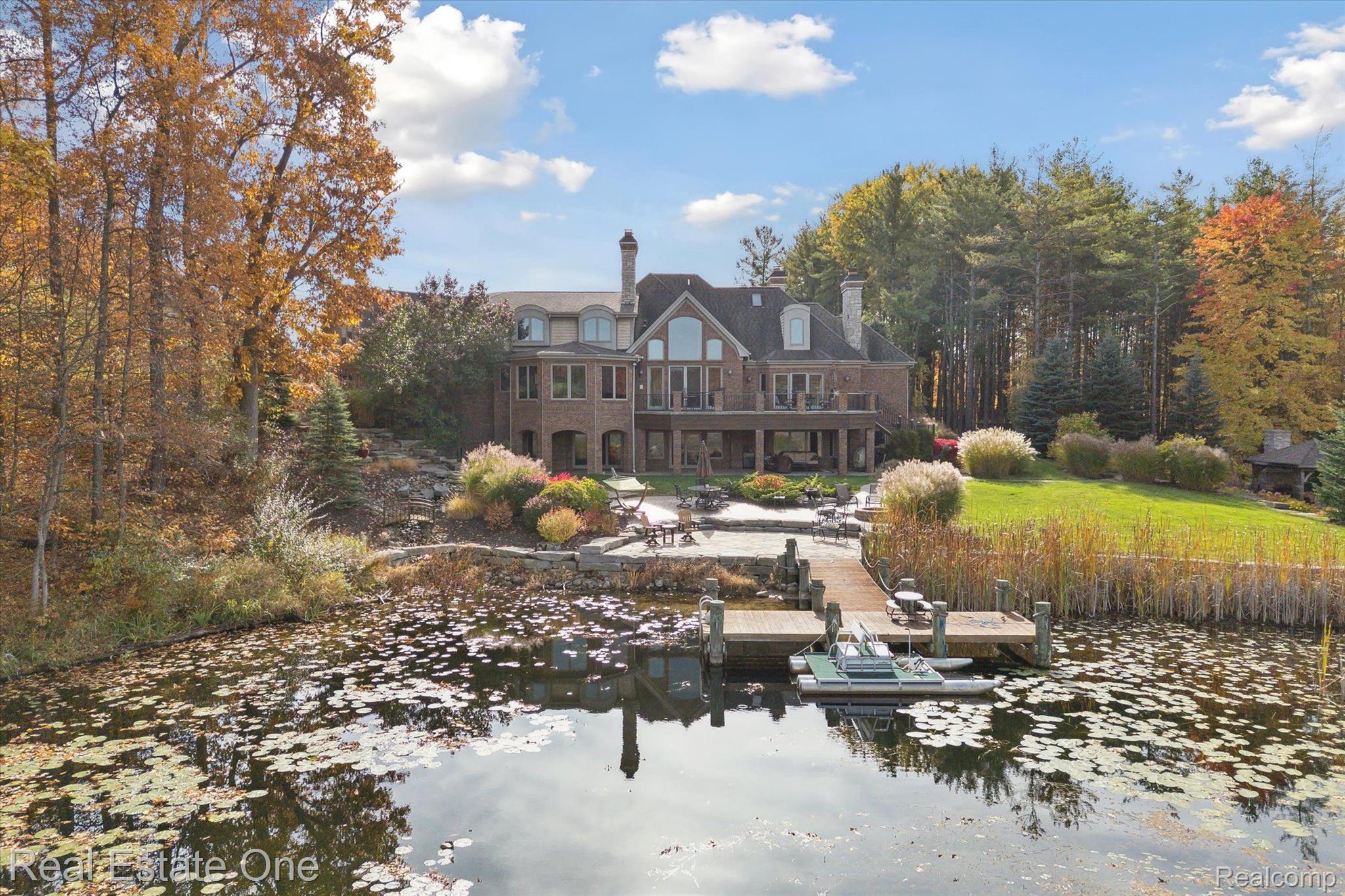 4058 LAKE RIDGE Court