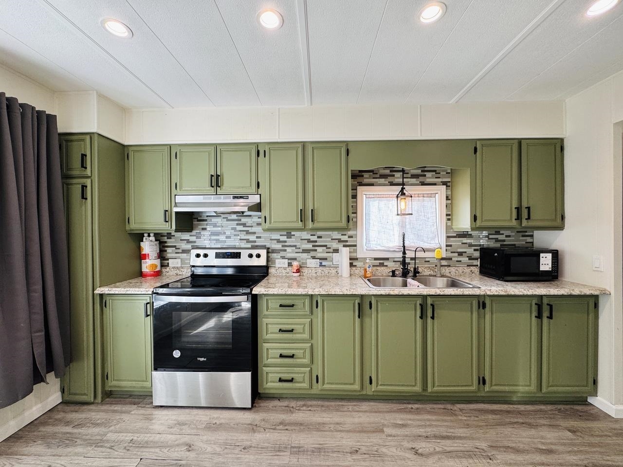 9665 Red Fox Court