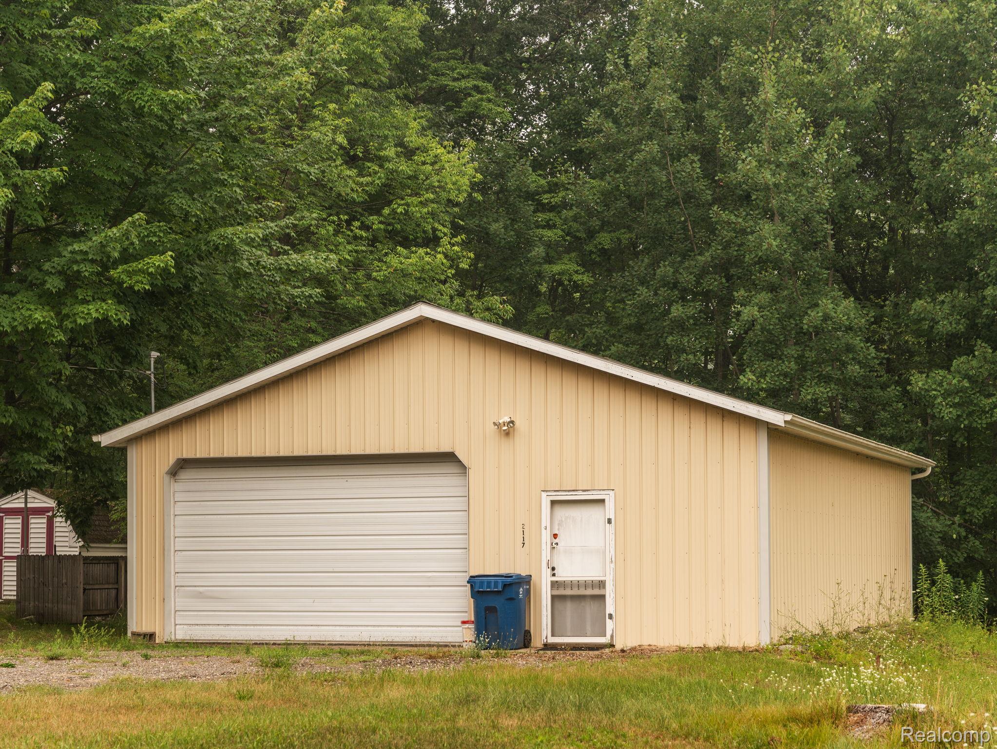 2117 Courtney Drive