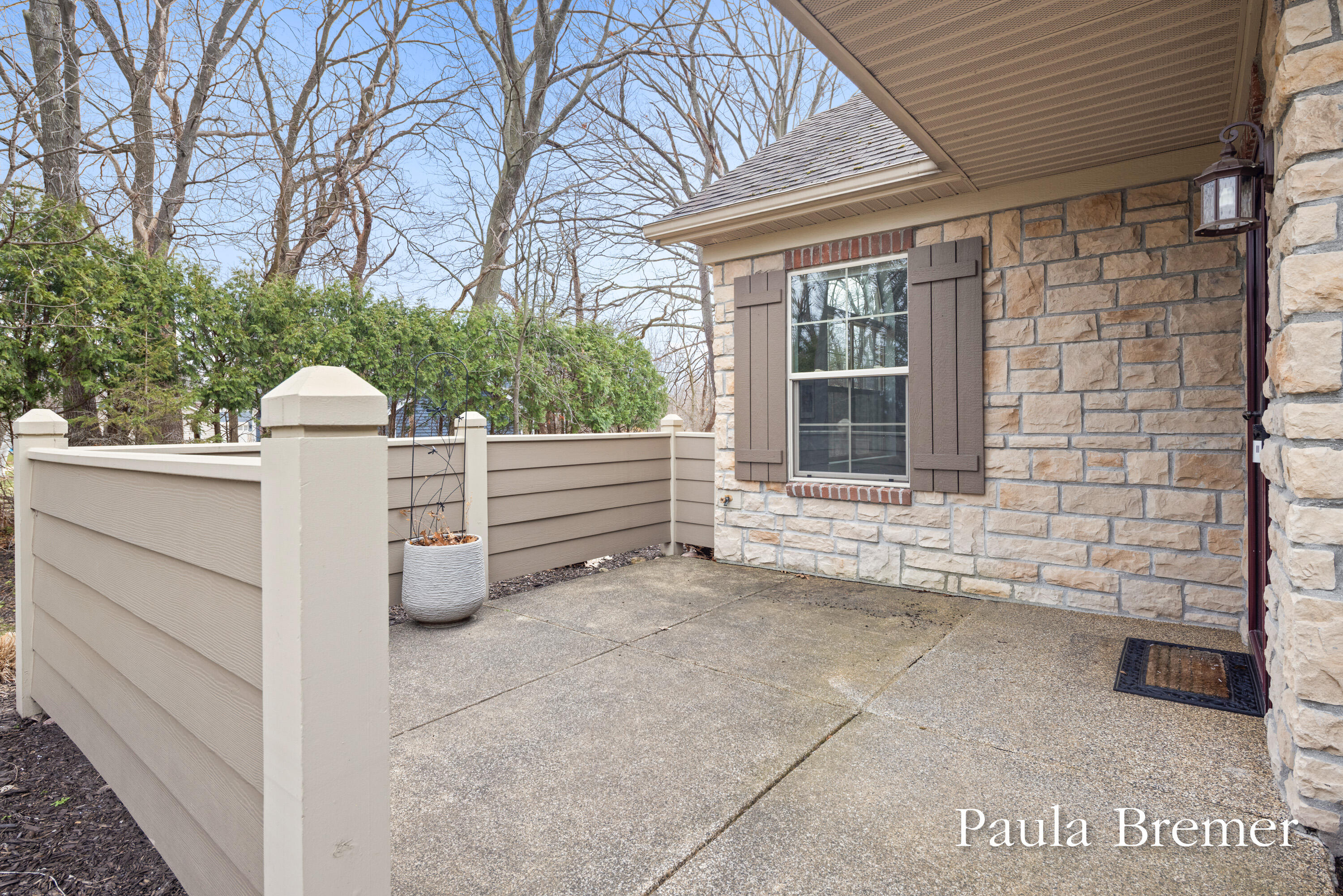 856 Bridge Crest Drive SE