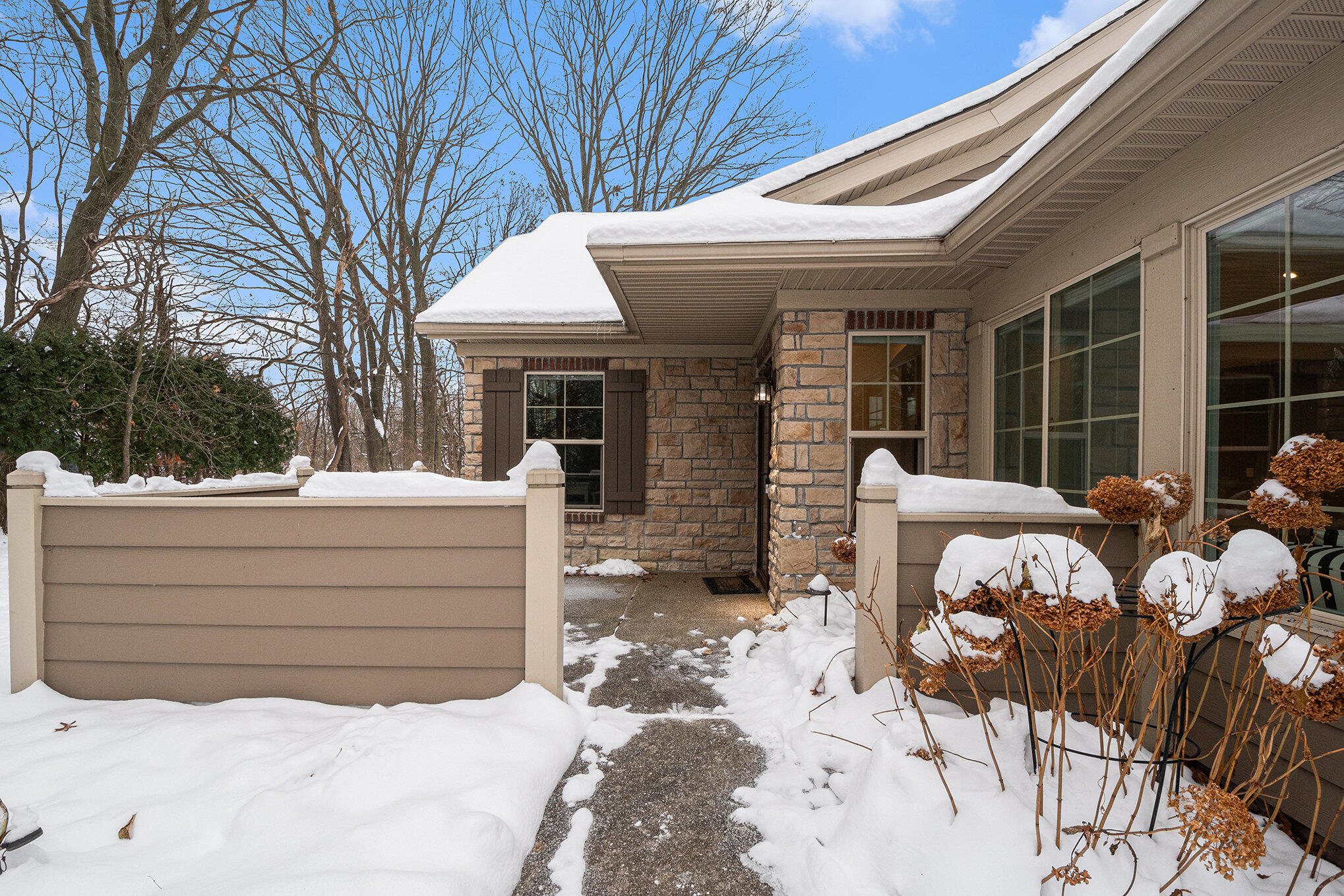 856 Bridge Crest Drive SE