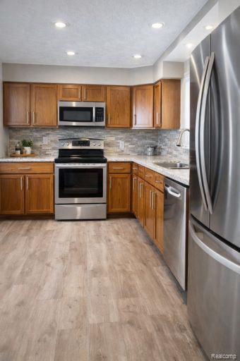 27182 Spring Arbor Drive