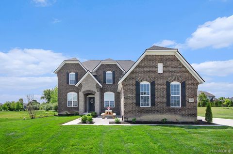 1105 Lindenhill Lane Oakland Charter Township MI 48363