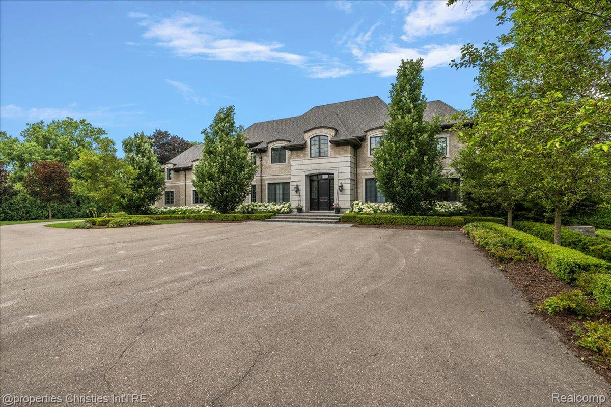5385 Longmeadow Road