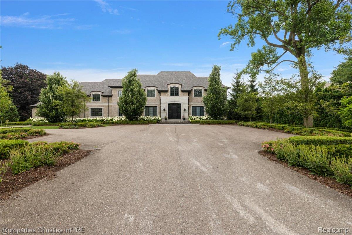 5385 Longmeadow Road