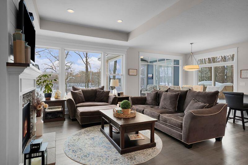 8006 S Potawatomi Court