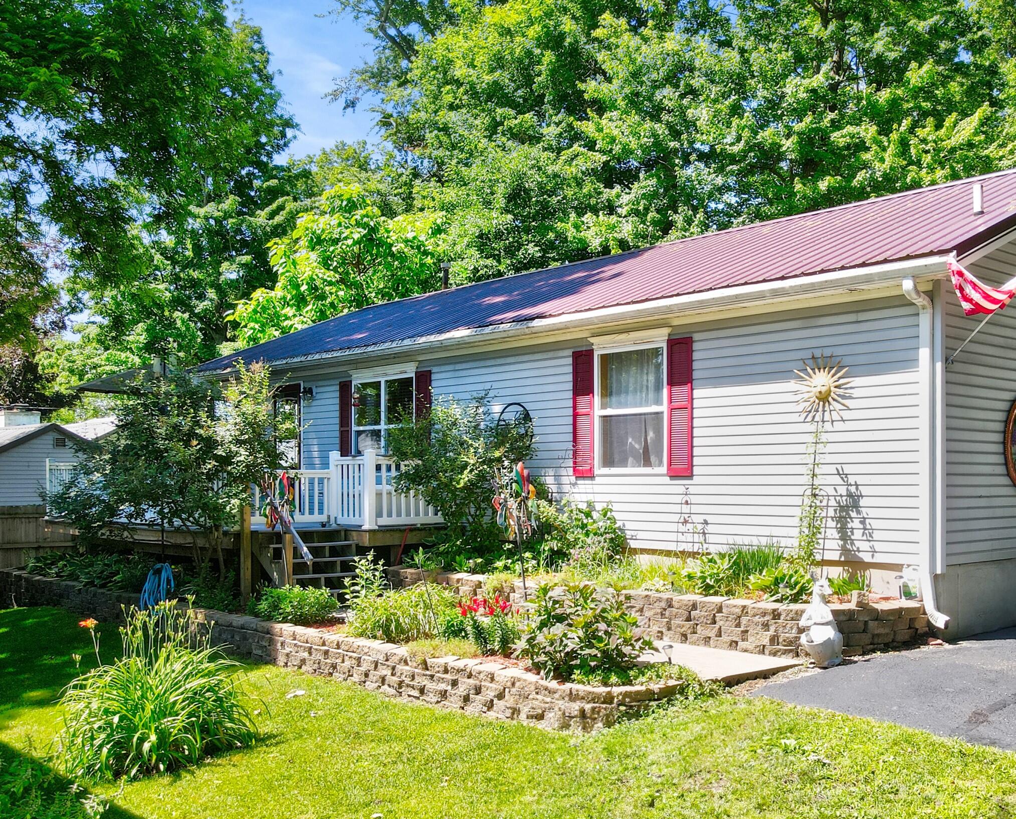 6859 Paradise Park