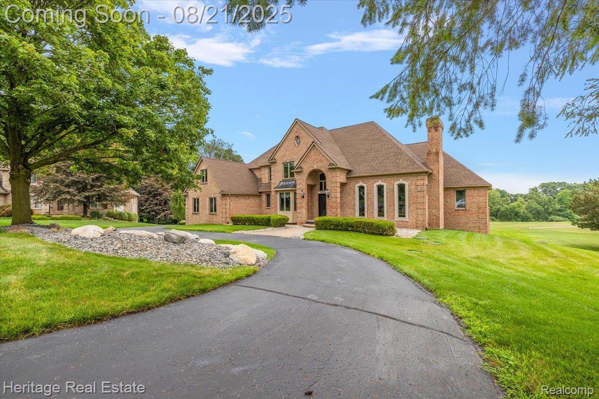 2564 Hemlock Court