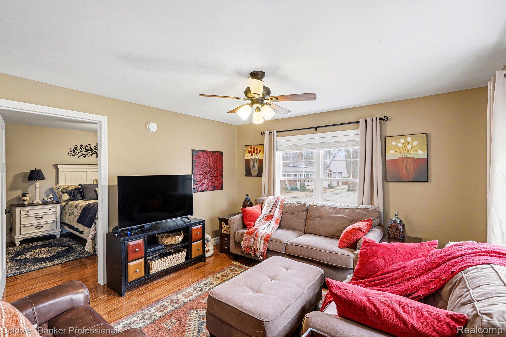 4006 Pleasant Street