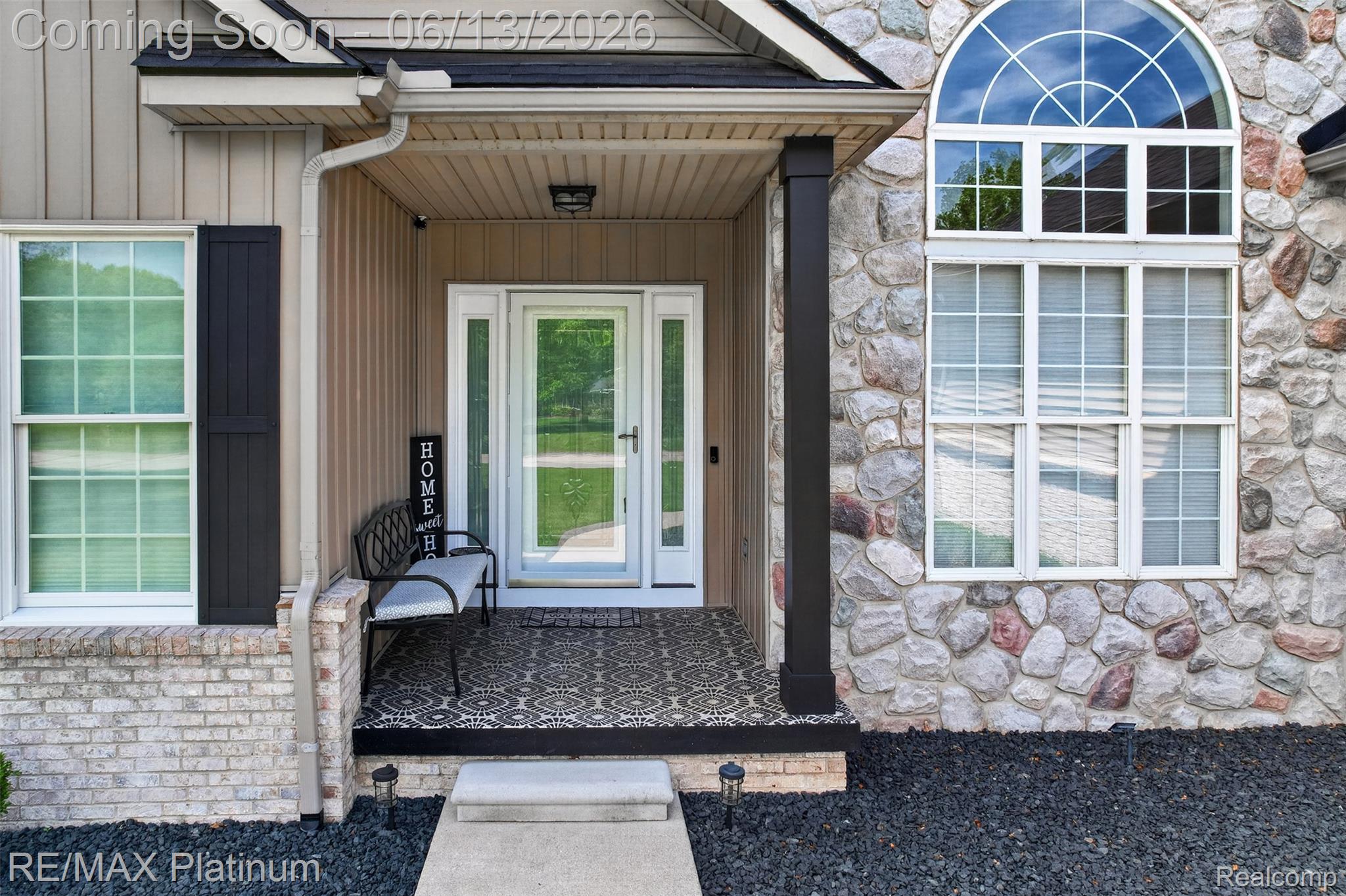 5060 Yax Pointe Drive