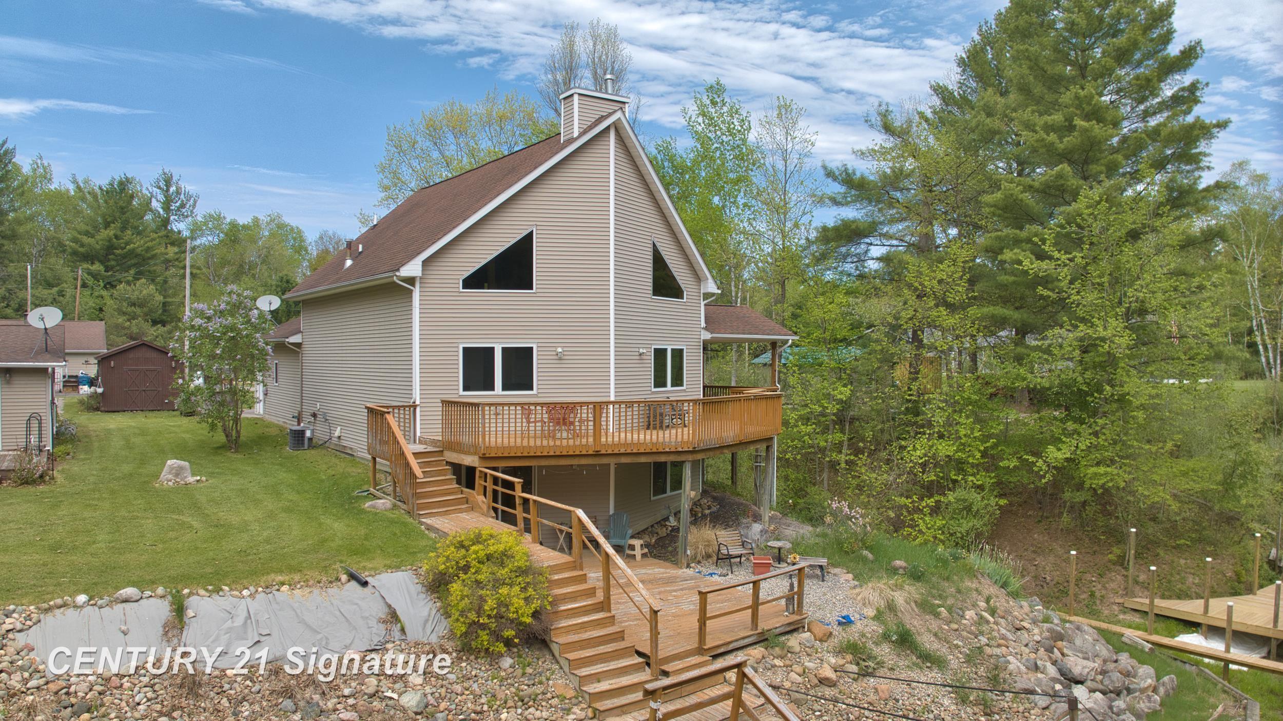 1724 Middle Point Drive