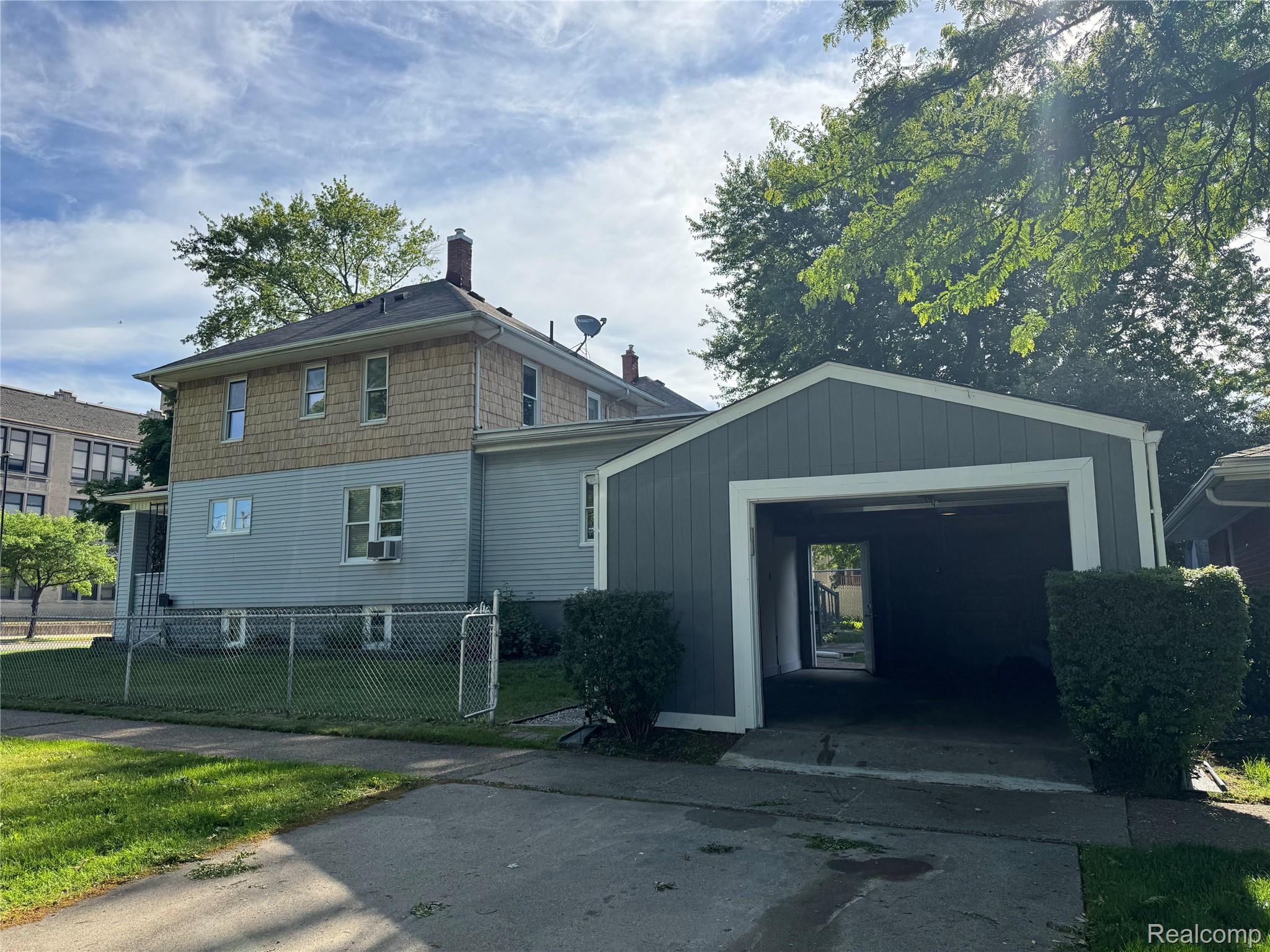 563 Eureka Road