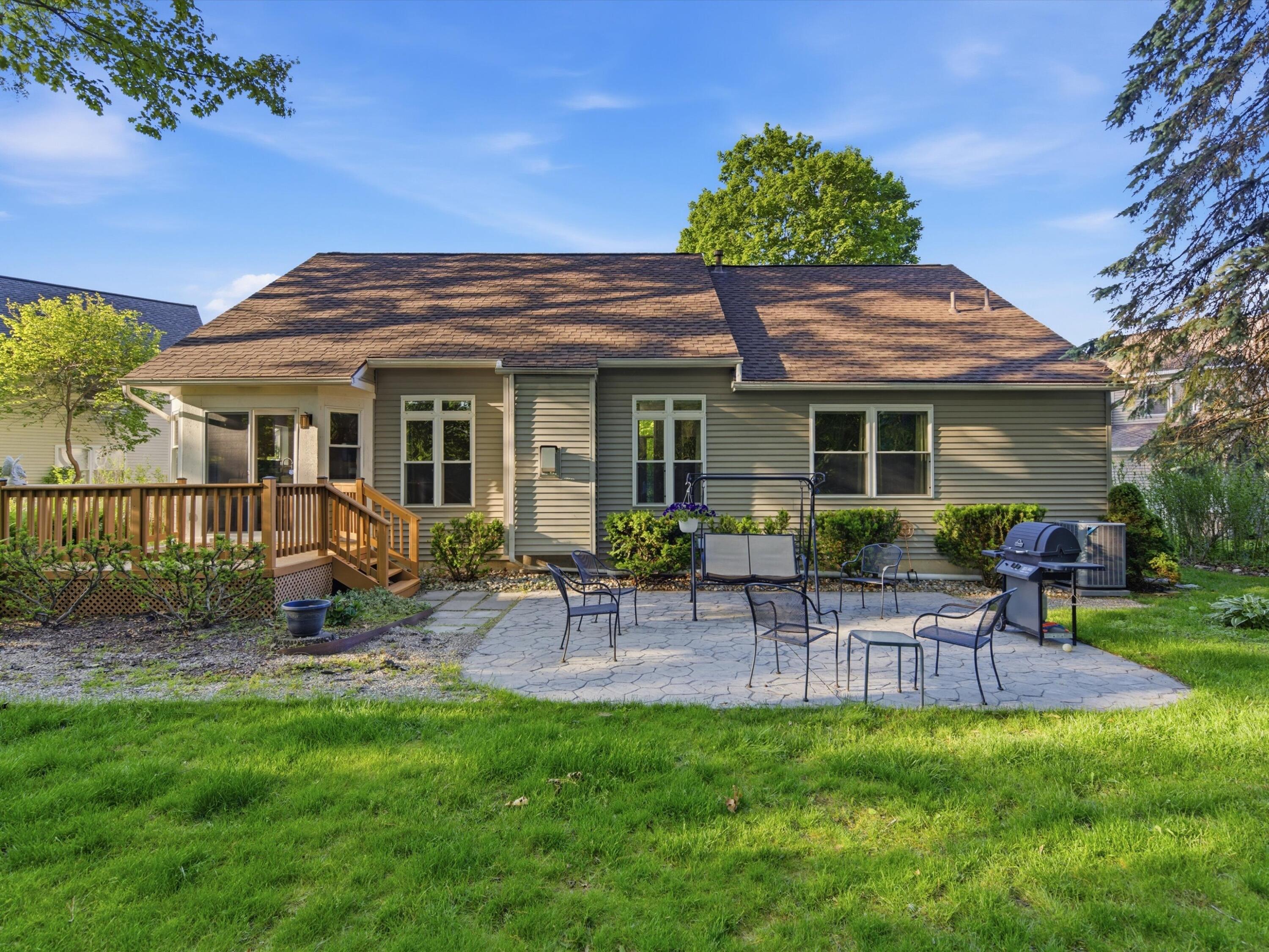 8473 Parkridge Drive