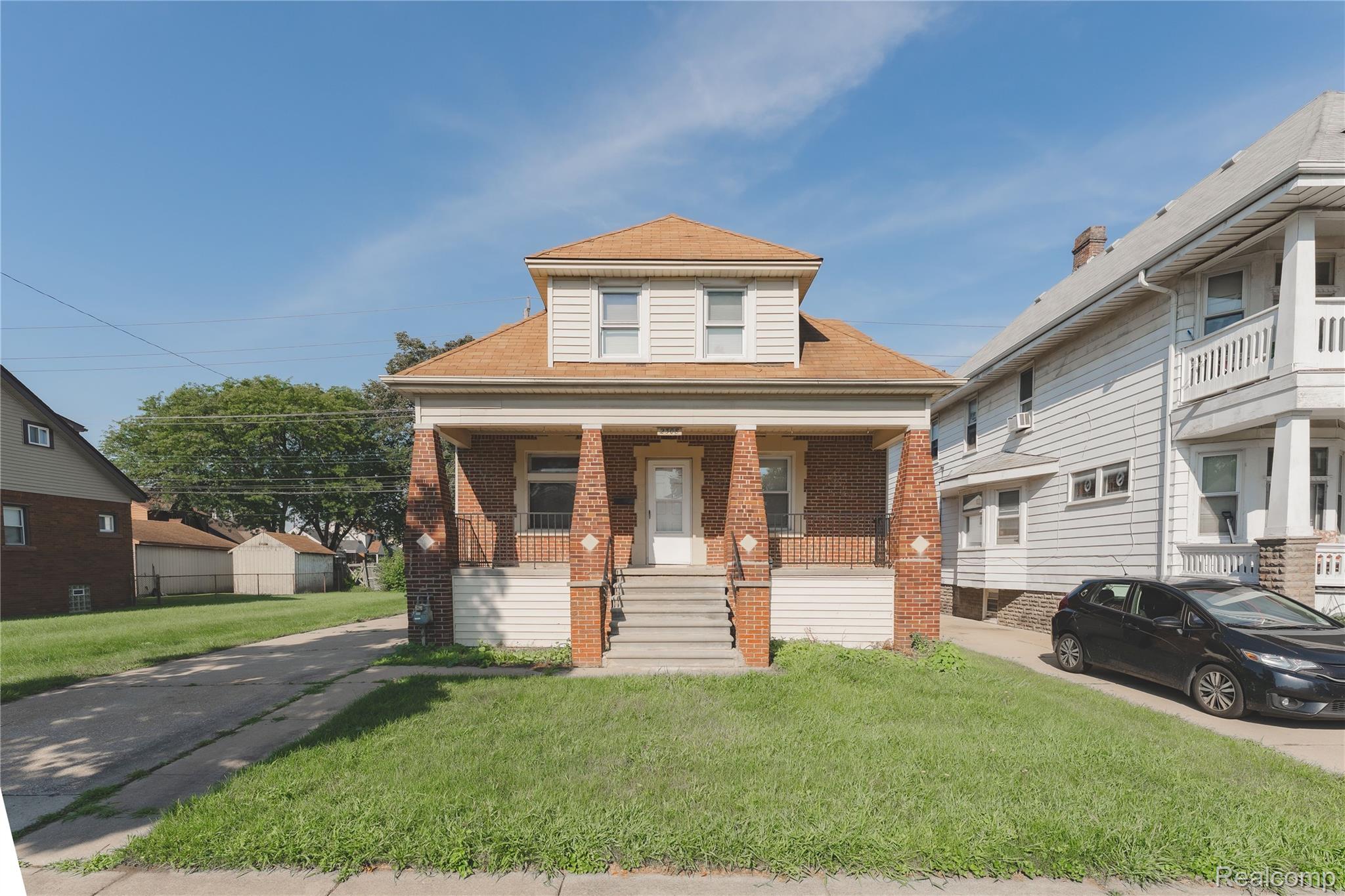 2308 10th Street