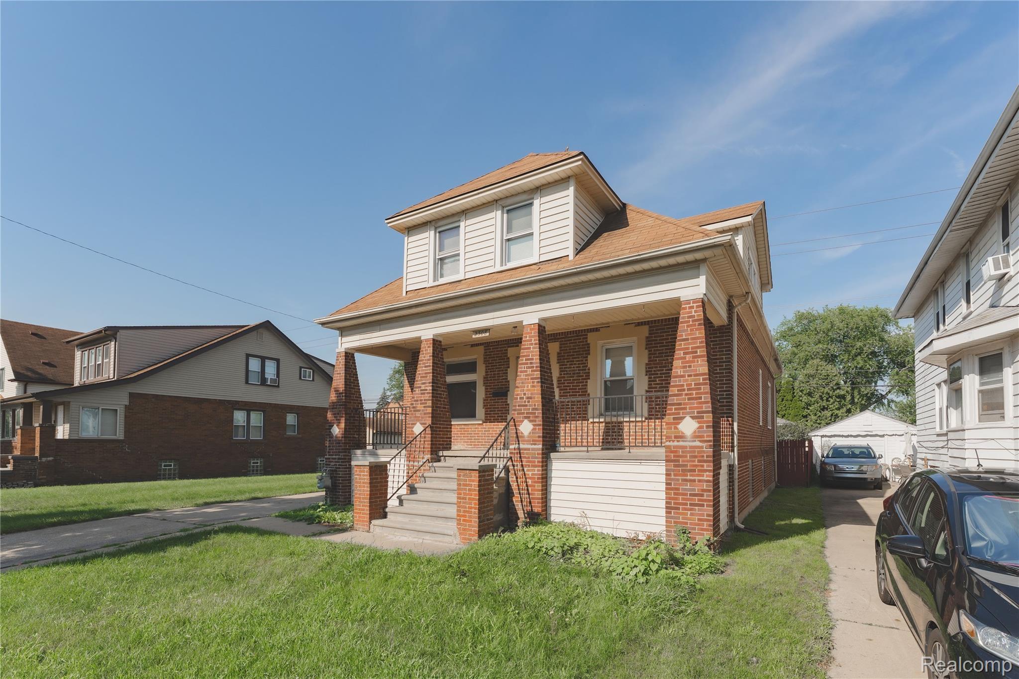 2308 10th Street