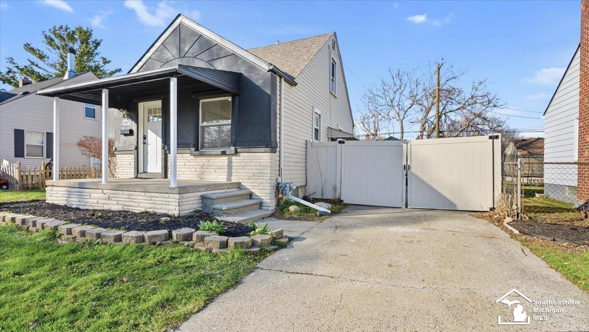 16050 Beatrice Street