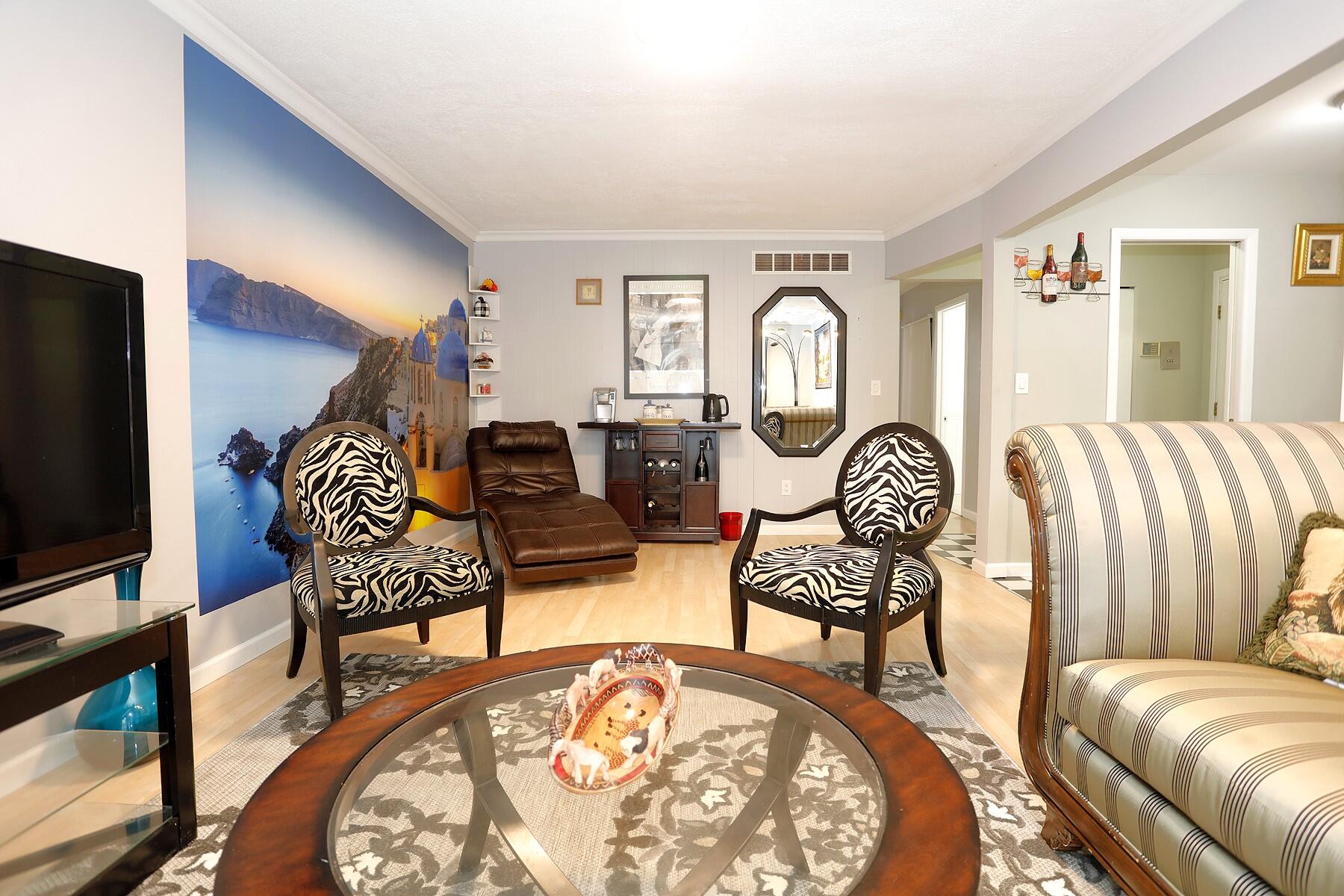 1616 Washtenaw Avenue