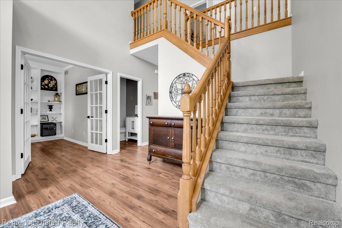 9438 Deer Creek Court