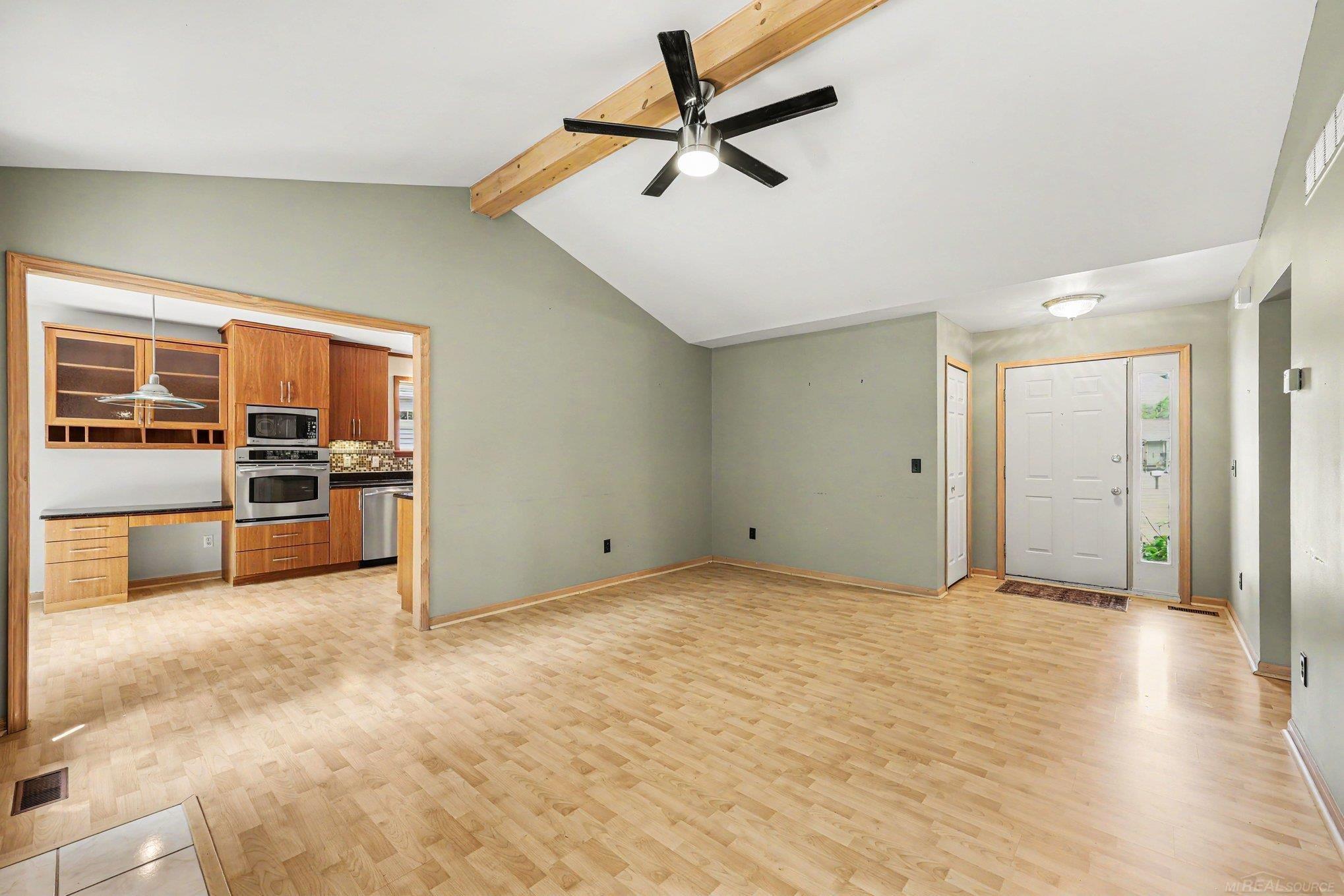 6016 Mulberry Drive