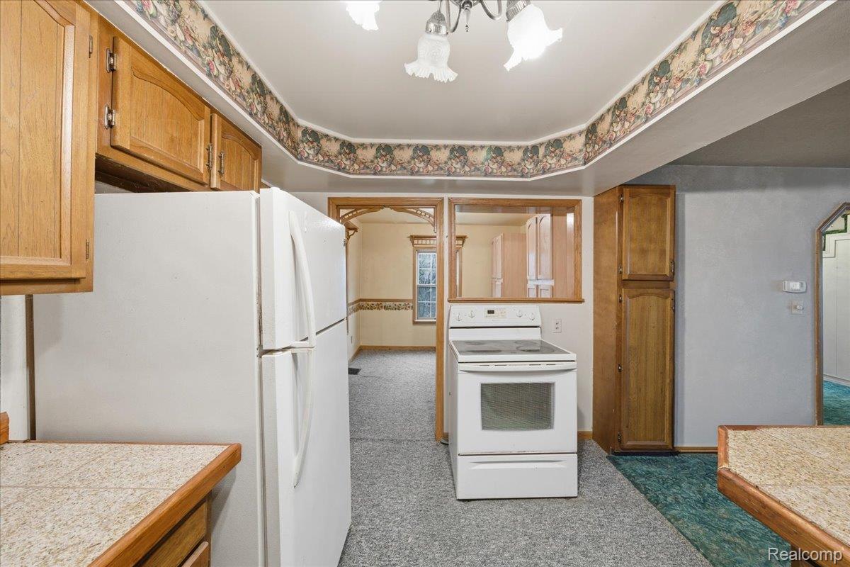 Hadley, Michigan 48462, United States, 4 Bedrooms Bedrooms, ,2 BathroomsBathrooms,Residential,Active,243311