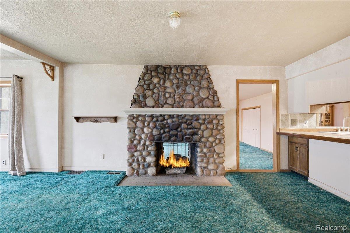 Hadley, Michigan 48462, United States, 4 Bedrooms Bedrooms, ,2 BathroomsBathrooms,Residential,Active,243311