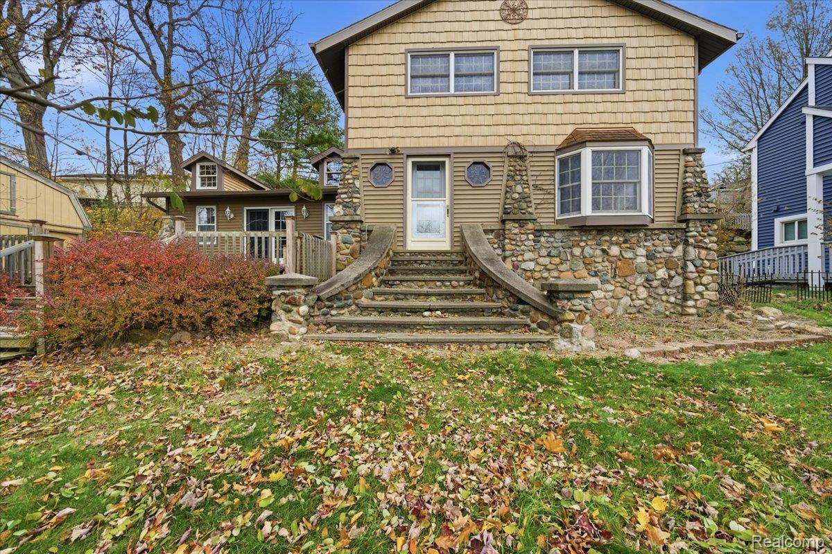 Hadley, Michigan 48462, United States, 4 Bedrooms Bedrooms, ,2 BathroomsBathrooms,Residential,Active,243311