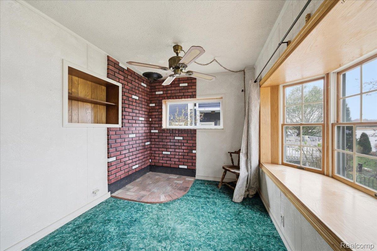 Hadley, Michigan 48462, United States, 4 Bedrooms Bedrooms, ,2 BathroomsBathrooms,Residential,Active,243311