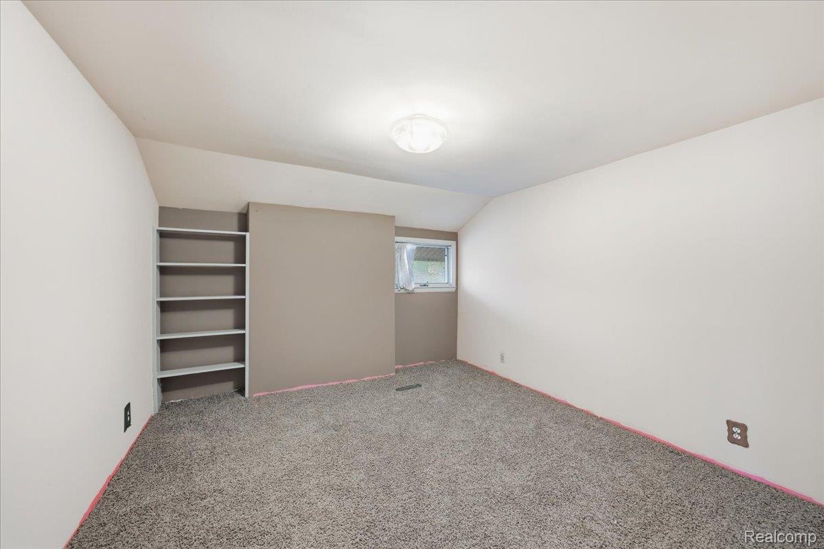 Hadley, Michigan 48462, United States, 4 Bedrooms Bedrooms, ,2 BathroomsBathrooms,Residential,Active,243311