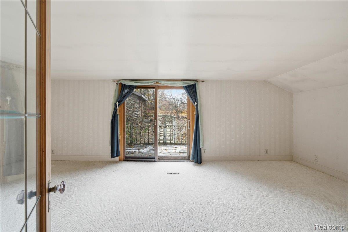 Hadley, Michigan 48462, United States, 4 Bedrooms Bedrooms, ,2 BathroomsBathrooms,Residential,Active,243311