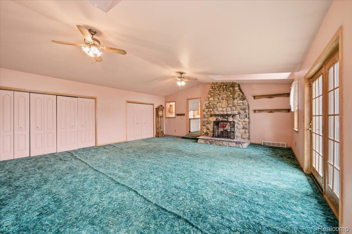 Hadley, Michigan 48462, United States, 4 Bedrooms Bedrooms, ,2 BathroomsBathrooms,Residential,Active,243311